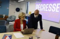 <p>Valérie Pécresse et Eric Ciotti au QG de campagne de la candidate.&nbsp;</p>
