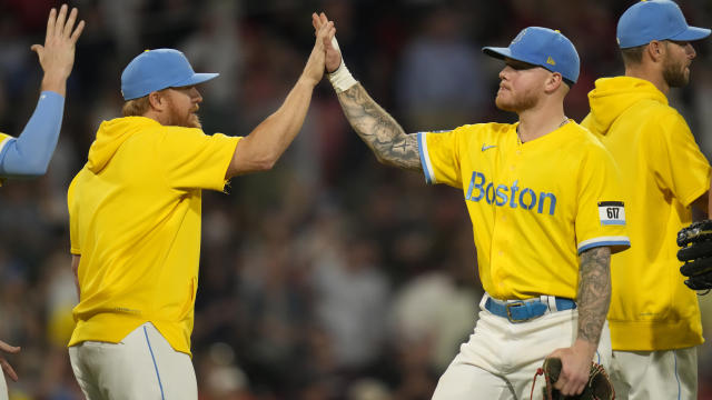 After emotional ceremony, Red Sox beat Royals at Fenway