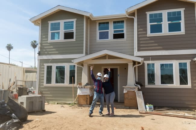 Cynthia E., her husband Valdemar C. and their family qualified for Habitat LA's housing program and are now new homeowners.