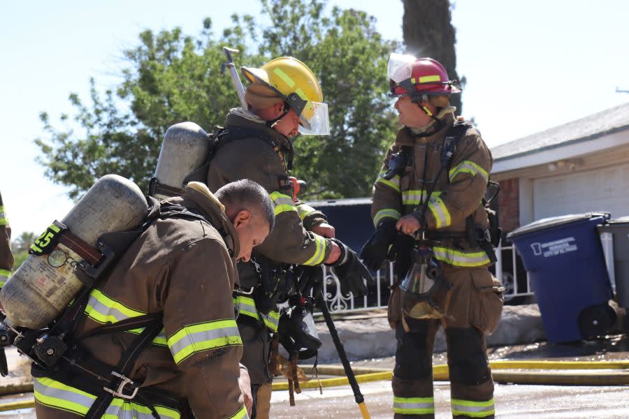 House fire in East El Paso / Ctsy: EPFD Enrique Dueñas