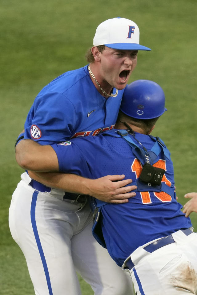 Florida Gators show hitting, pitching depth can lead them to College World  Series title - ESPN