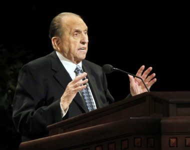 FILE PHOTO: President of the Church of Jesus Christ of Latter-day Saints, Thomas Monson gives a talk at the fourth session of the 181st Semiannual General Conference  in Salt Lake City, Utah October 2, 2011. REUTERS/George Frey