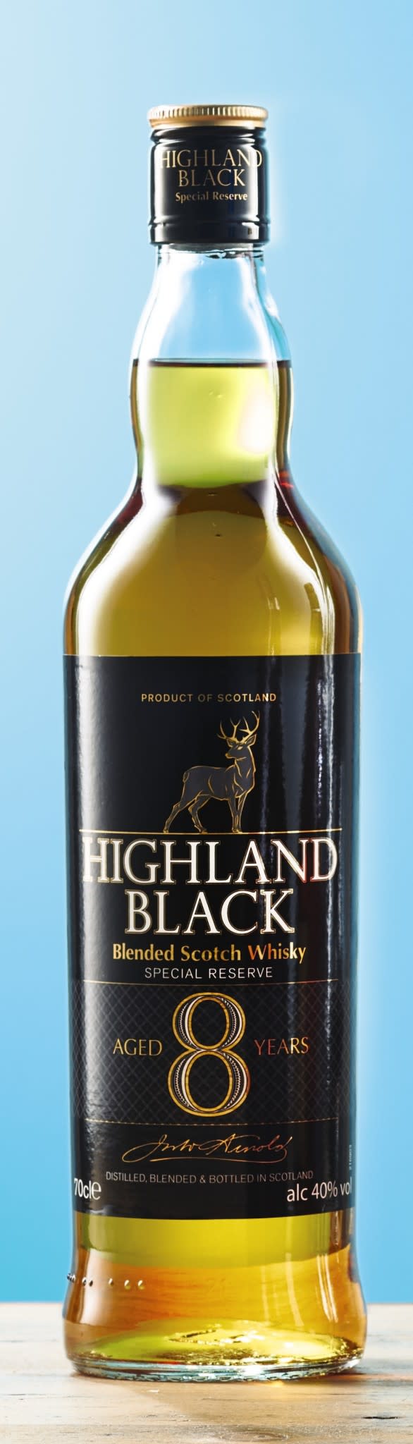 Aldi's Highland Black 8 Year Old Whisky, which sells for just under £13, beat a rival whisky costing £45 (Aldi)