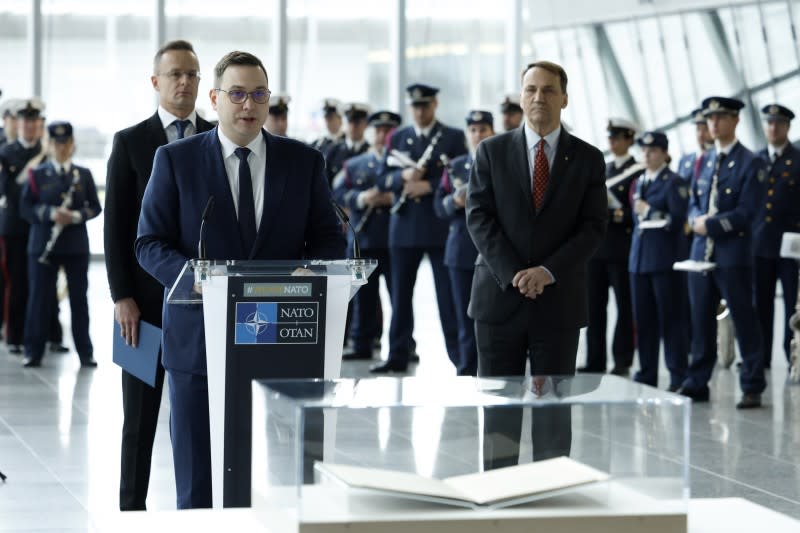 <cite>2024年4月4日，捷克外交部長利帕夫斯基出席北大西洋公約組織（北約，NATO）成立75周年活動。（AP）</cite>