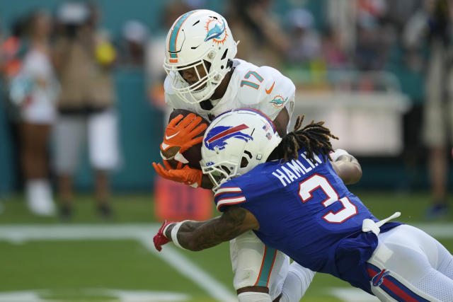 Dolphins survive 'butt punt' to beat Bills, improve to 3-0