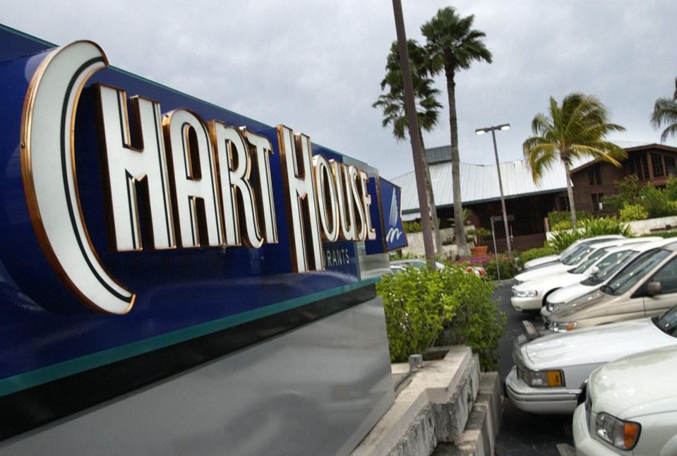 In the Know: A few of us still remember the oversized croutons at the Chart House that stood on West First Street in Fort Myers. The space is now Joe's Crab Shack. The nearest Chart House these days is in lovely Longboat Key.