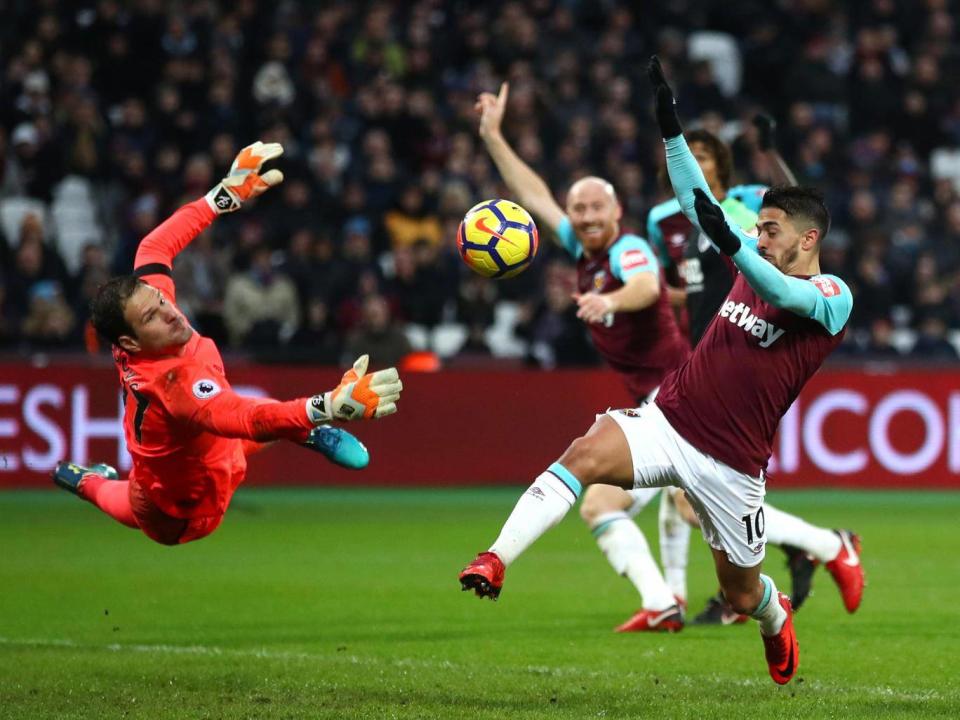 Asmir Begovic saves a shot from Manuel Lanzini (Getty)