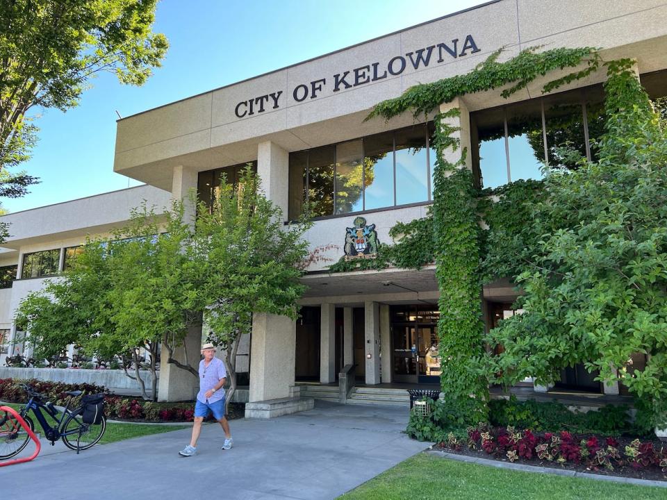 Kelowna city hall is pictured in 2022.
