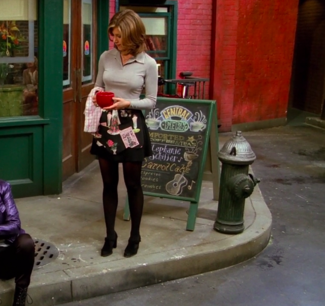 27 Of The Best Rachel Green Outfits On Friends, Ranked