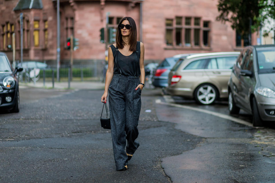 Marlene-Hosen sind eine tolle Alternative zu Röcken im Sommer (Bild: Getty Images)