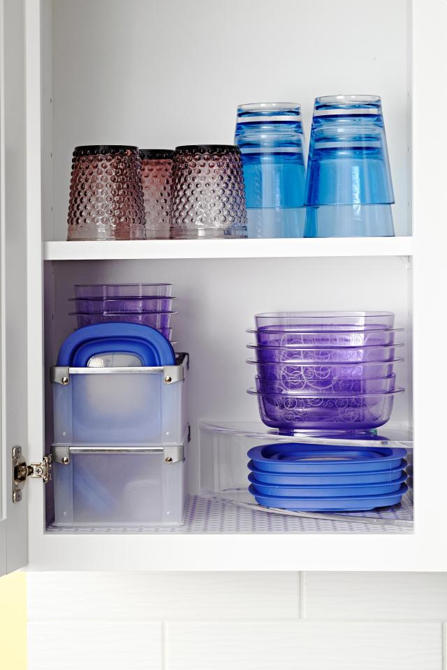 10 Genius Solutions for Organizing Food Storage Containers