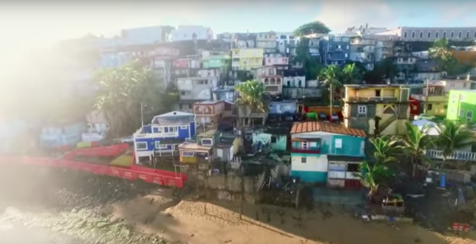 El Barrio La perla en la “isla del encanto” fue el escenario natural del rodaje del video “Despacito”. Foto: VEVO.