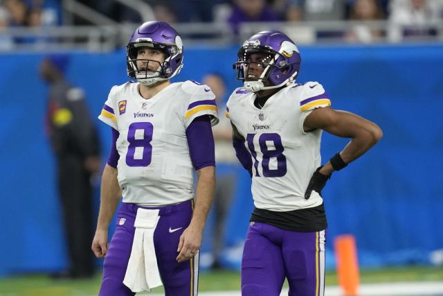 Minnesota Vikings quarterback Kirk Cousins dots Detroit Lions wide receiver  Amon-Ra St. Brown for game-tying TD in first half of final flag football  game