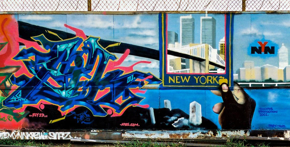 A mural created by STEM (YNN Crew) in Brooklyn shortly after Sept. 11, 2001.  (James and Karla Murray @jamesandkarla)