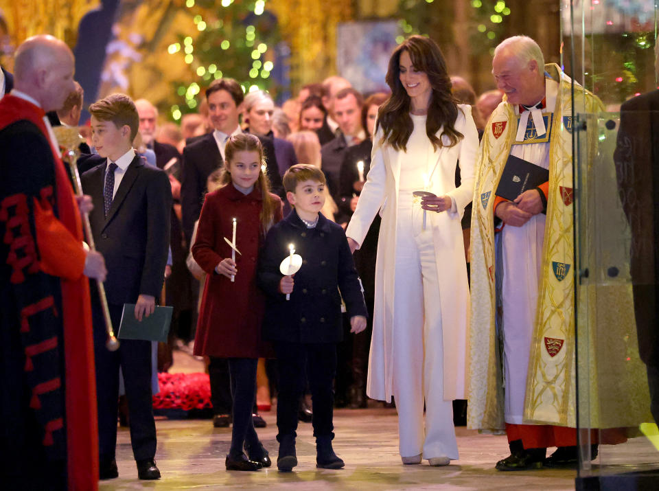 LONDON, ENGLAND - DECEMBER 08: Catherine, Princess of Wales, Prince Louis of Wales, Princess Charlotte of Wales and Prince George of Wales process out of The "Together At Christmas" Carol Service at Westminster Abbey on December 08, 2023 in London, England. Spearheaded by The Princess of Wales, and supported by The Royal Foundation, the service is a moment to bring people together at Christmas time and recognise those who have gone above and beyond to help others throughout the year. (Photo by Chris Jackson/Getty Images)