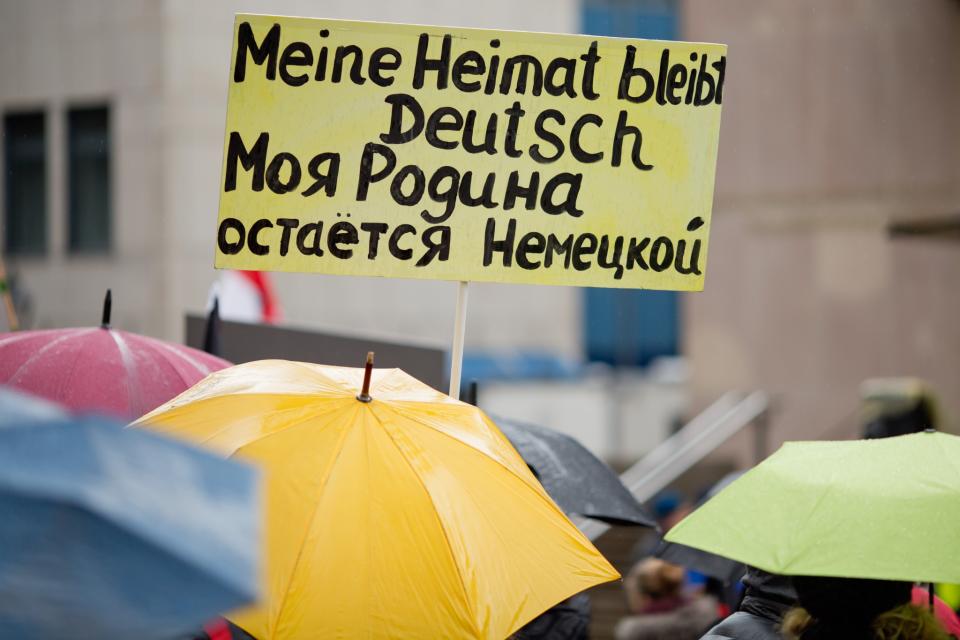 <strong>Roon organisierte früher Demonstrationen der Initiative „Sichere Heimat“. (Bild: dpa)</strong>