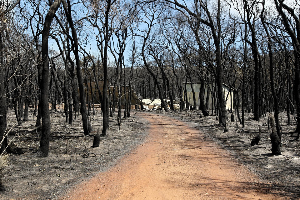Bush Fire Continues To Threaten Western Australia Towns