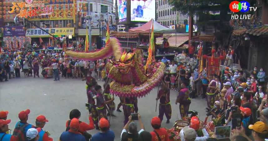 今年大甲鎮瀾宮媽祖遶境活動的直播授權給「向陽TV」頻道播放。（圖／翻攝自向陽TV/YouTube）