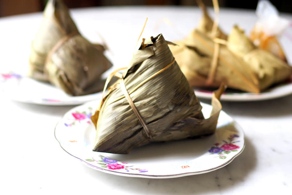 With the Dragon Boat Festival just around the corner, get your &#39;bak chang&#39; fix from this experienced maker of rice dumplings located at Damansara Jaya. &#x002014; Pictures by Lee Khang Yi