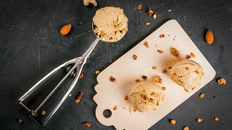 peanut butter ice cream scoops