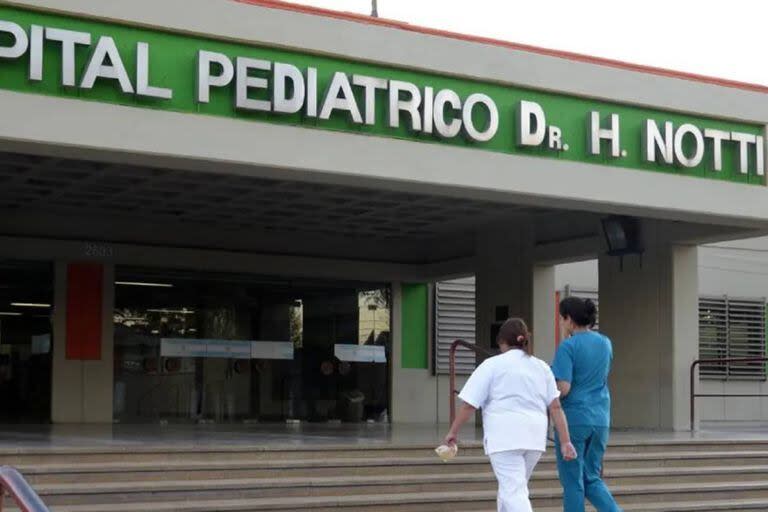 El pequeño de dos años fue internado en terapia intensiva con fractura de cráneo luego de ser atacado por su perro