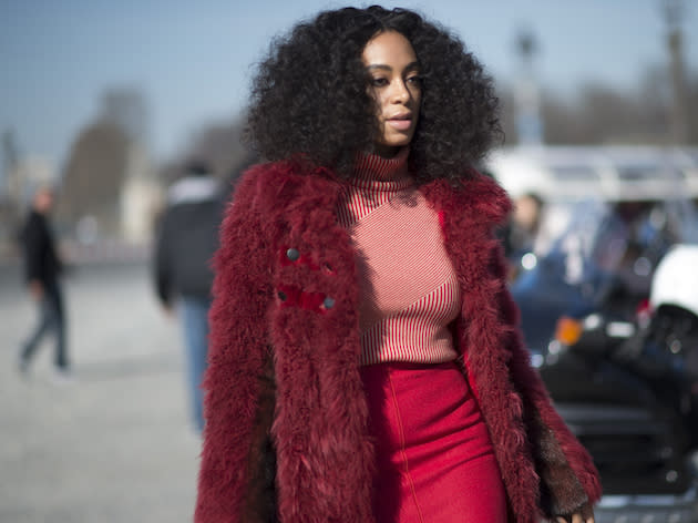 She may be Beyoncé’s younger sister, but when it comes to style, Solange is in a league of her own. Her wardrobe is a careful balancing act between chic and eccentric. Solange just ~gets~ fashion.