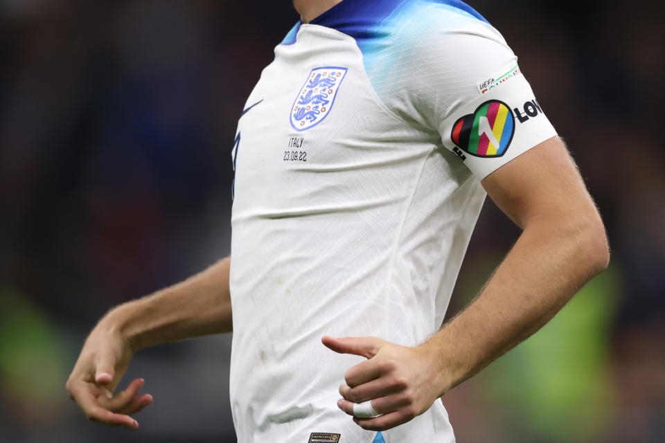 MILAN, ITALY - SEPTEMBER 23: Harry Kane of England's One Love LGBT armband is seen during the UEFA Nations League, League A, Group 3 match between Italy and England at San Siro on September 23, 2022 in Milan, Italy. (Photo by Jonathan Moscrop/Getty Images)