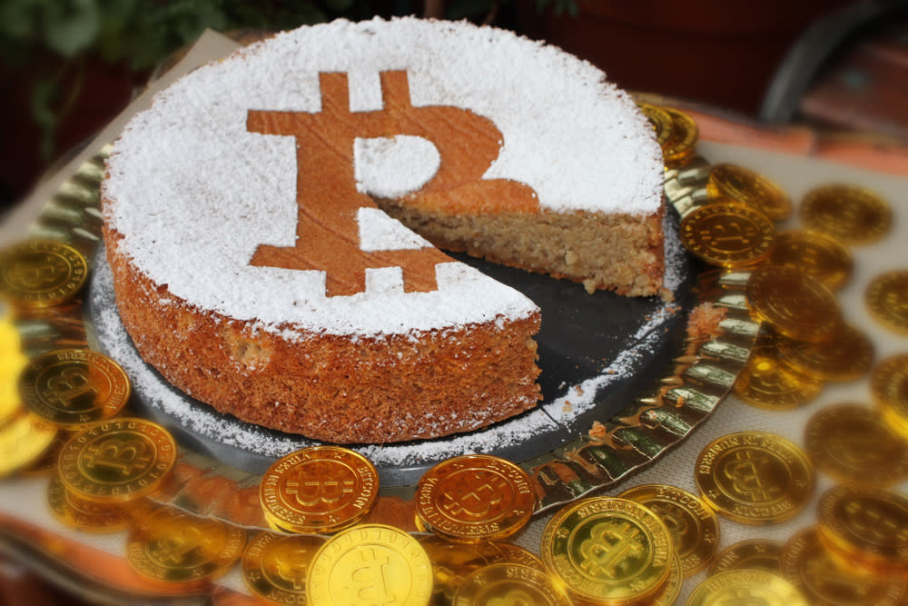 bitcoin birthday cake genesis block