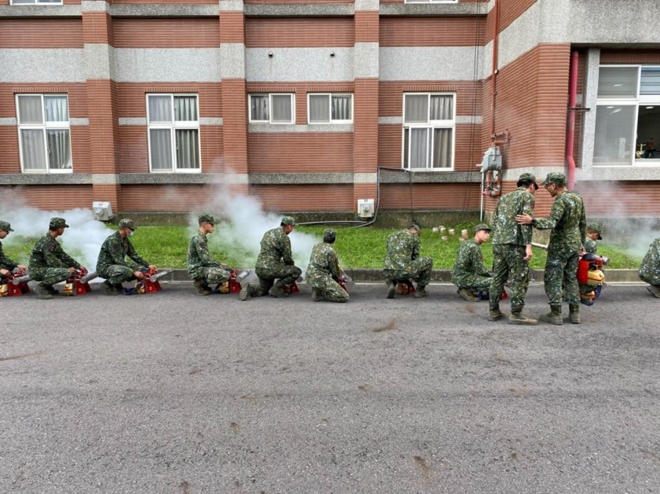 陸軍第八軍團化學兵進駐高雄。   圖：高雄市衛生局提供