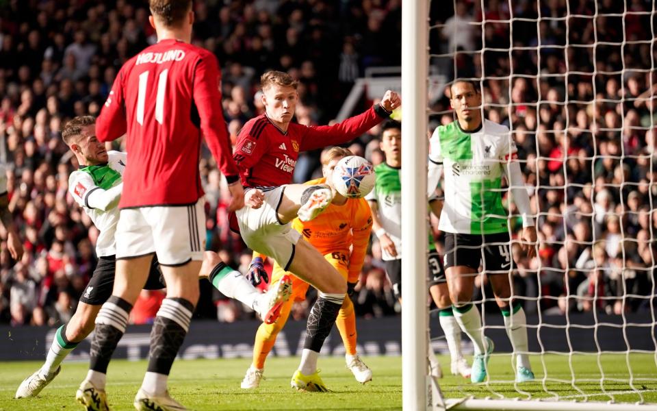 Scott McTominay scores