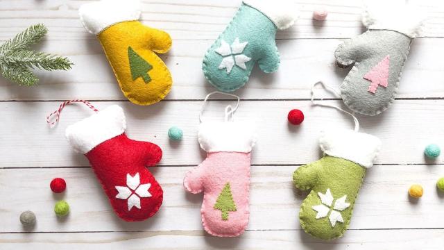 Christmas Country Ornament Lot Red White Felt Fabric Buttons Lace Soft  Romantic