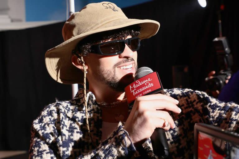 Un doble de Bad Bunny revolucionó la alfombra roja de La velada del año 2 (Crédito: AFP)