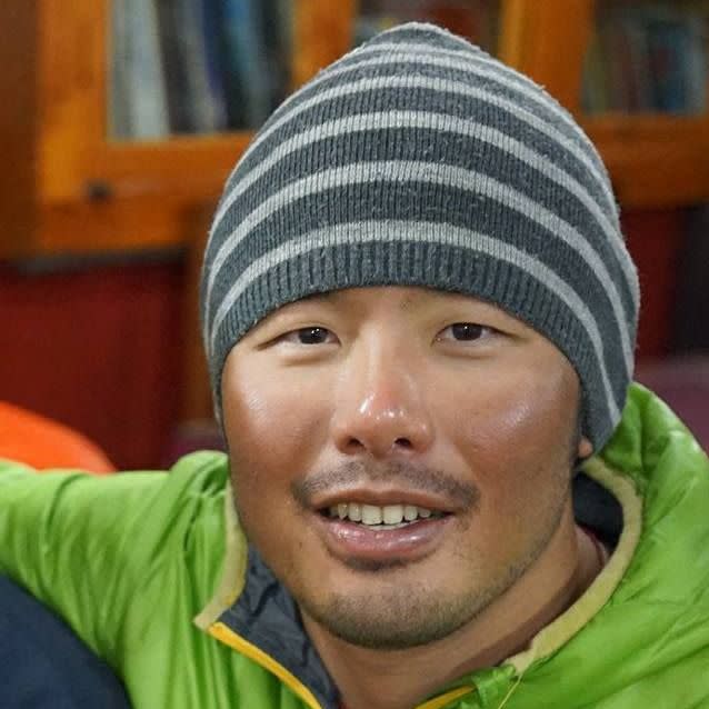 Mr Lee pictured wearing beanie. 