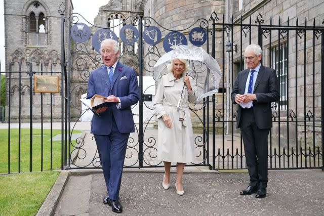 <p>Jonathan Brady - WPA Pool/Getty </p> The couple were earlier given a history of Holyroodhouse