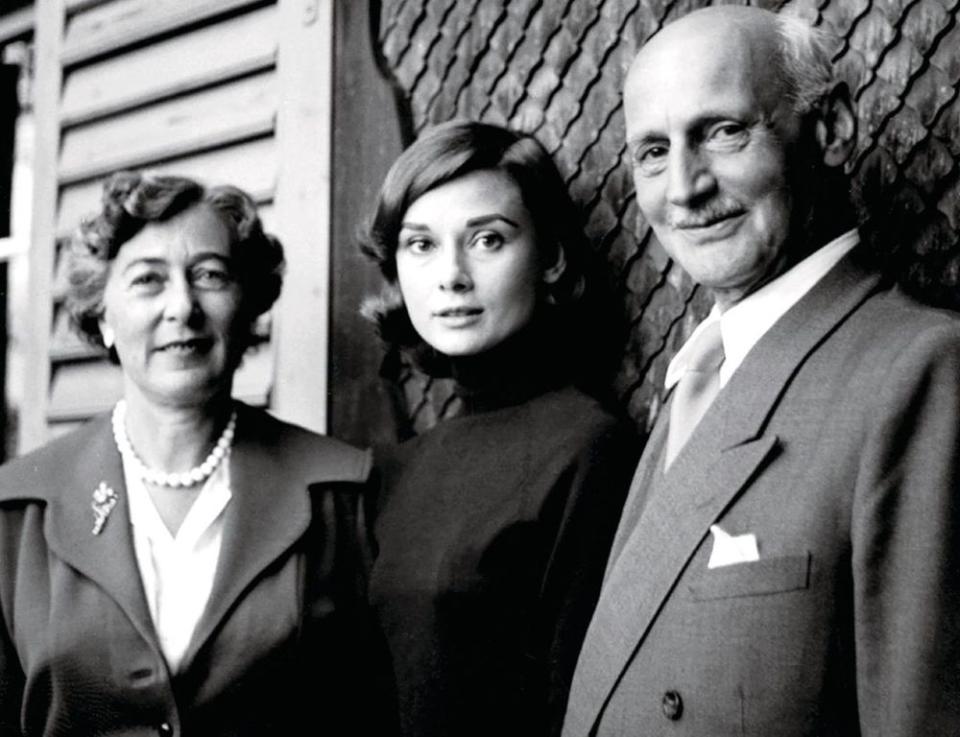 Hepburn met with Anne’s father, Otto Frank, and his second wife, Elfriede, in 1957 in Switzerland. | Anne Frank House