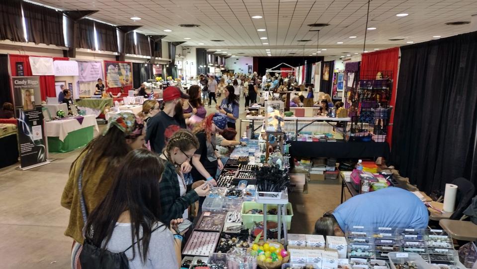 The Gift of Light Expo will offer psychics, crystals, astrology, healing modalities, vintage metaphysical items, free classes and more on Saturday and Sunday at the Ohio Expo Center.