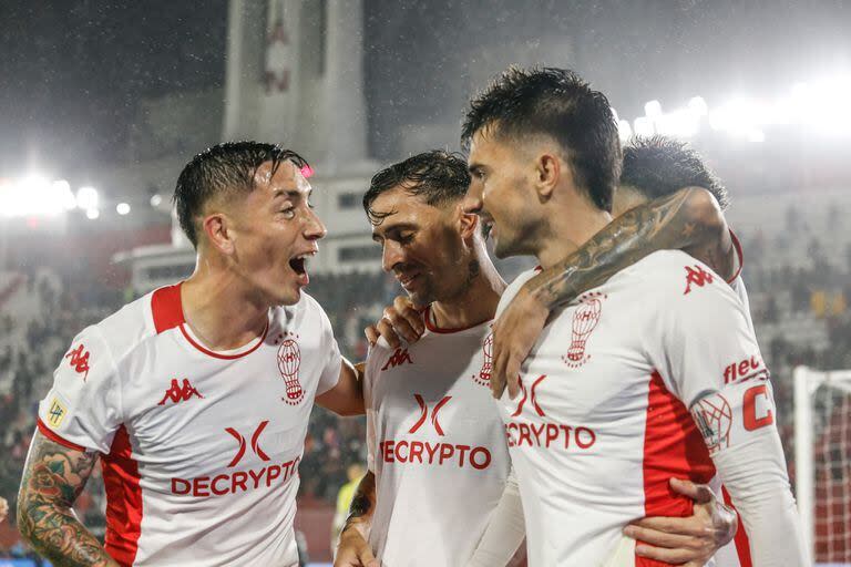 Rodrigo Echeverría, Mazzantti e Ignacio Pussetto, la figura de Huracán en el triunfo ante Atlético de Tucumán por 4-0