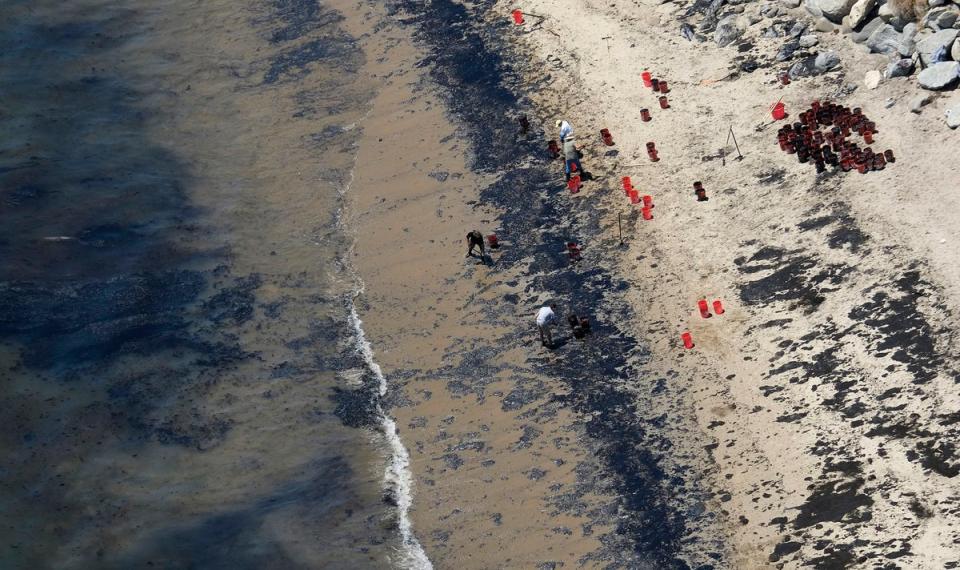 California Oil Spill (ASSOCIATED PRESS)