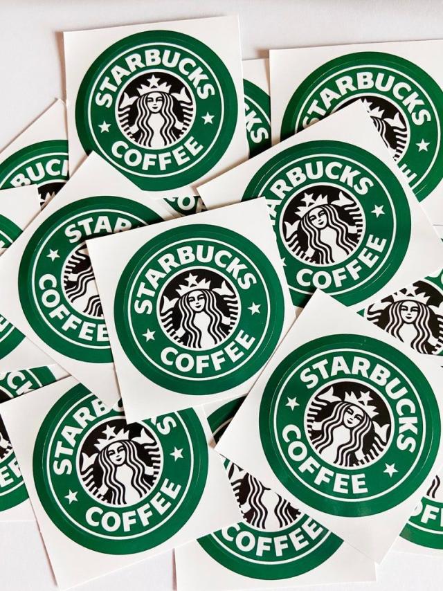 20 Best Starbucks Gifts For Starbucks Lovers 2024 - FinSavvy Panda