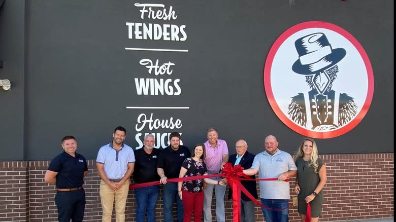 Slim Chickens ribbon cutting