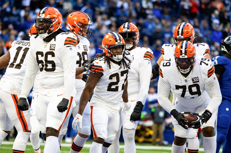 Kareem Hunt scored two touchdowns in Cleveland's win over Indianapolis. (Trevor Ruszkowski/Reuters)