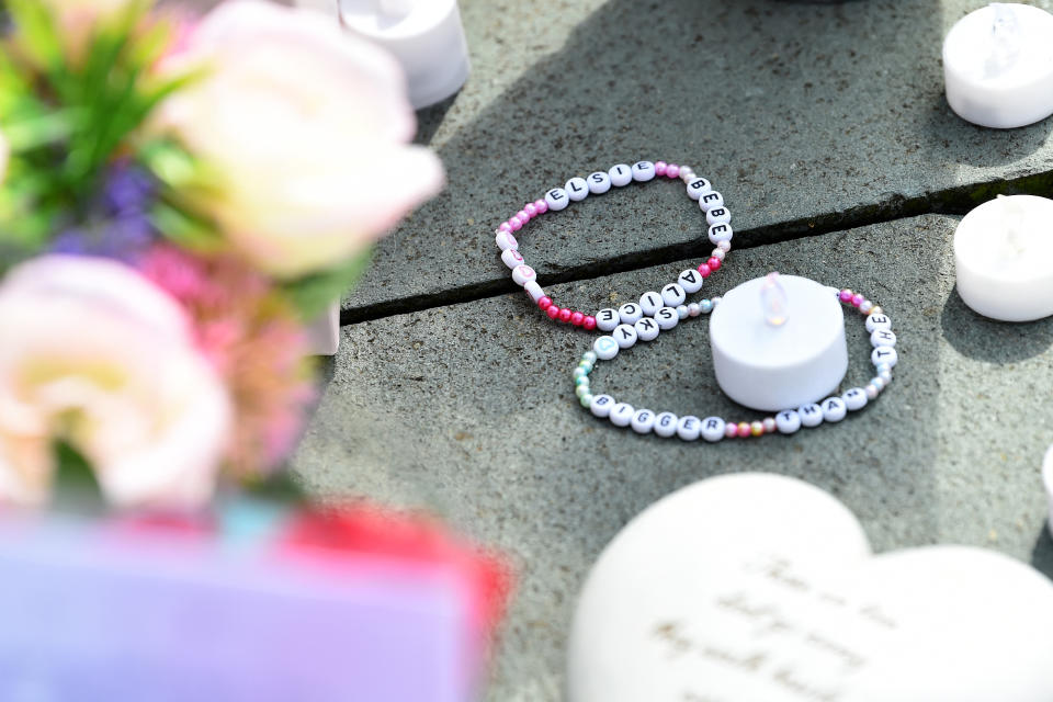 Friendship bracelets among the tributes. (Getty)