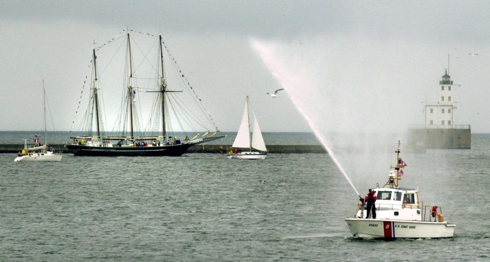 The 19th-century replica schooner Denis Sullivan returns to Milwaukee on June 2, 2001 after her maiden voyage to Florida over the winter.