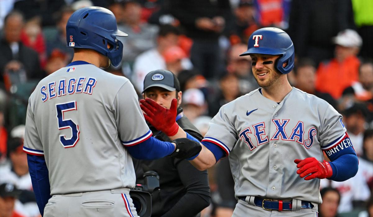 Corey Seager hits grand slam in 8-run 4th, Rangers beat Orioles 12