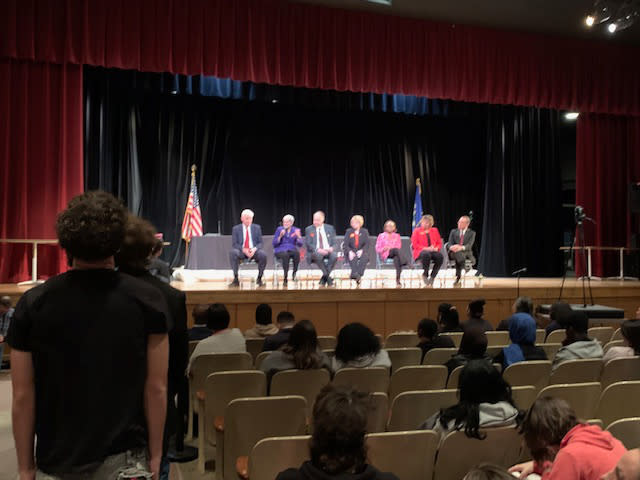 After hearing oral arguments, members of Minnesota’s high court took off their robes and fielded questions from students — who lined up eagerly, awaiting their turn. (Beth Hawkins)