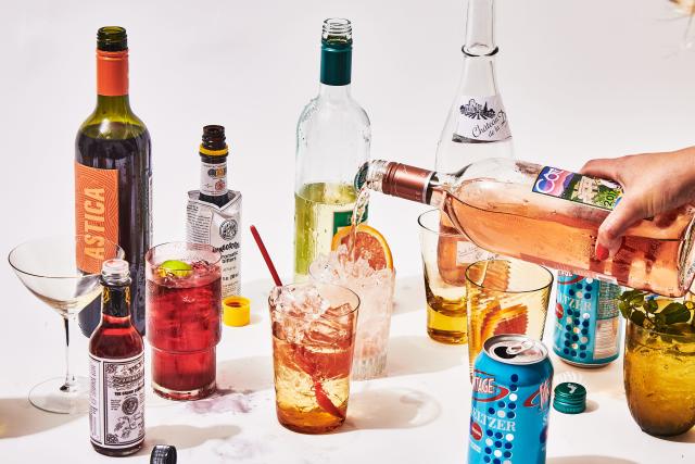 How to Keep All That Party Booze Cold—Without Using Your Fridge