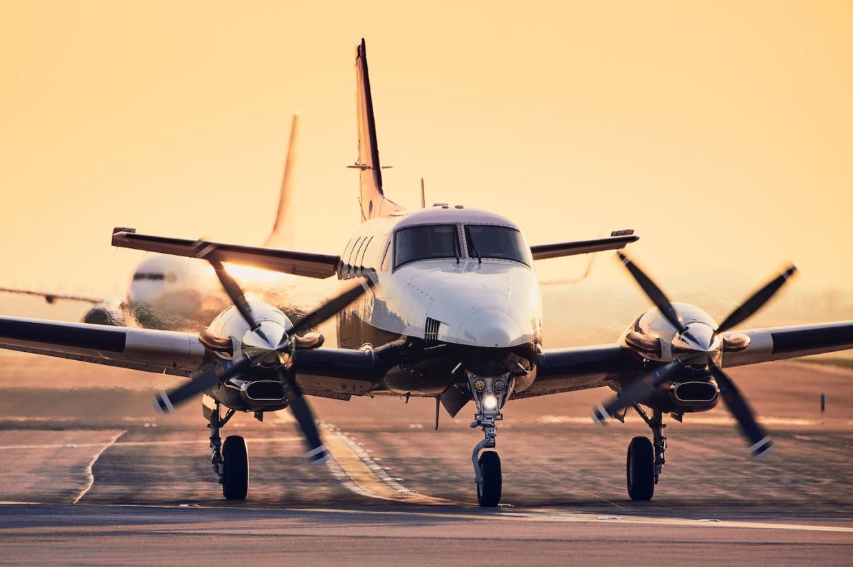 Small planes are easier to electrify, but larger ones aren't far behind. <a href="https://www.gettyimages.com/detail/photo/traffic-at-airport-during-sunset-royalty-free-image/1139652369" rel="nofollow noopener" target="_blank" data-ylk="slk:Chalabala/istock via Getty Images;elm:context_link;itc:0;sec:content-canvas" class="link ">Chalabala/istock via Getty Images</a>