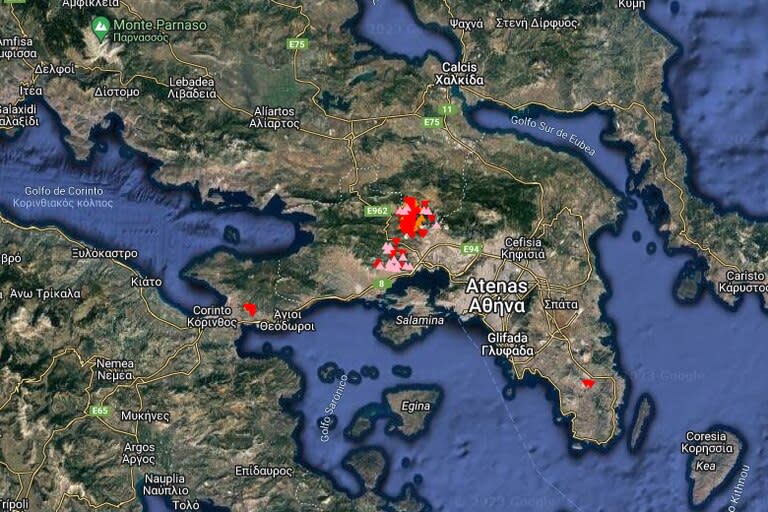 El mapa activo de incendios es un servicio ofrecido y producido por NASA FIRMS a partir de los datos recabados por los satélites muestra los focos en Grecia. El Sistema de Información sobre Incendios para la Gestión de Recursos (FIRMS) de la NASA distribuye datos de incendios activos en tiempo casi real.