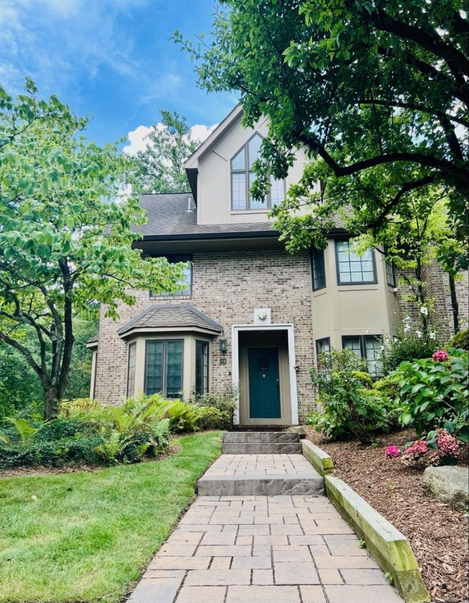 President Richard M. Nixon's early 1990s townhouse, 23 Sherwood Downs in Park Ridge, was designed by Eleanore Pettersen. Pettersen was a Passaic native who in 1952 became the first woman to open an architectural firm in New Jersey.