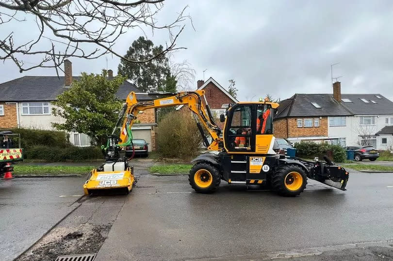 The JCB Pothole Pro is a 13 tonne machine that can quickly cut away damaged sections of the road surface, in advance of our repair teams.